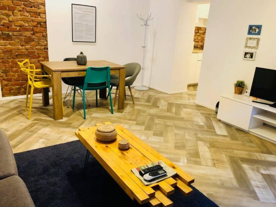 Joy City Stay Libertatii 9Mai 7 Timisoara Bagian luar foto
